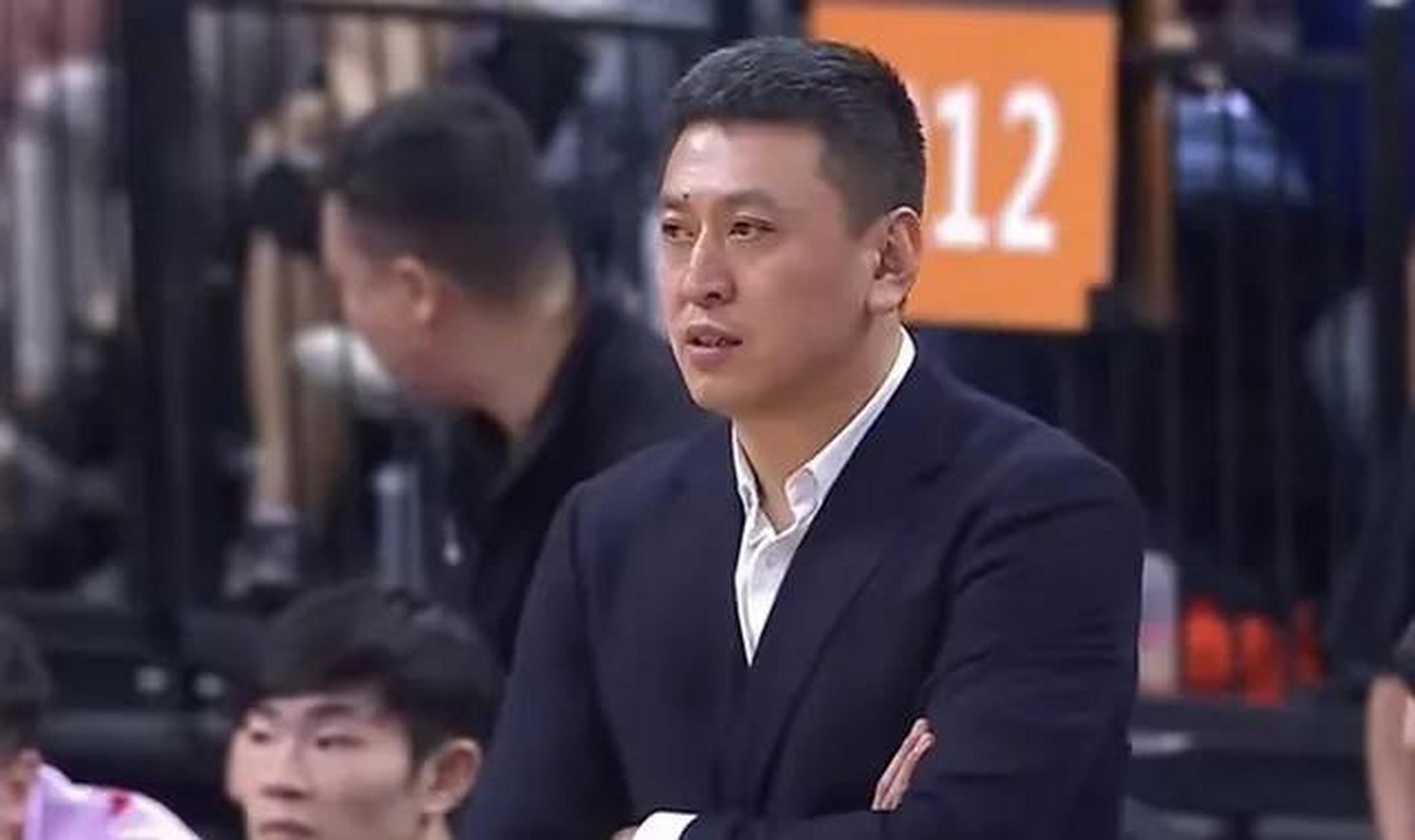 浙江西虎主帅调整进攻战术，创造奇迹(21式战术背包功能介绍)