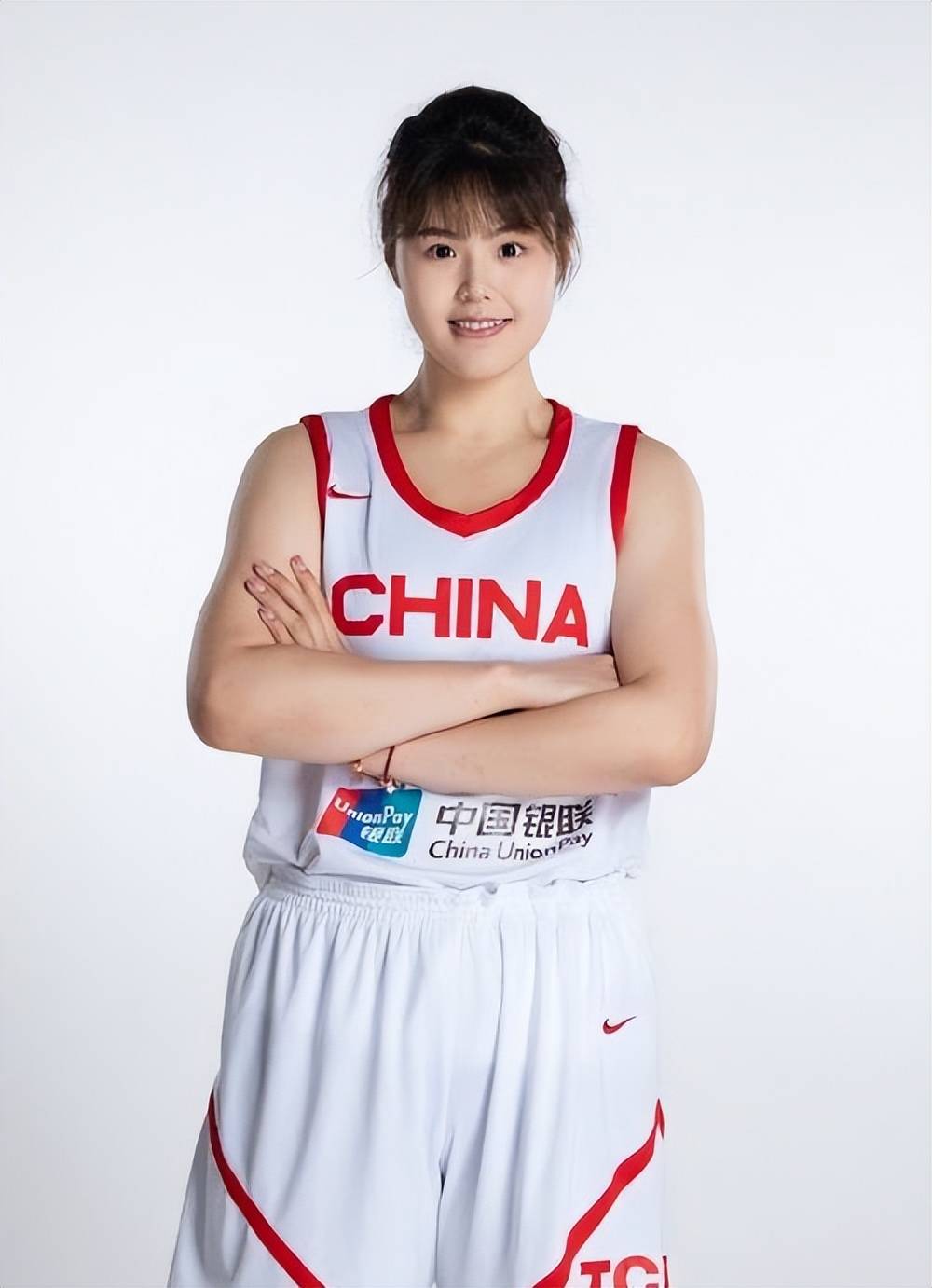 关于李月汝首发砍10分15板篮板创WNBA生涯新高的信息