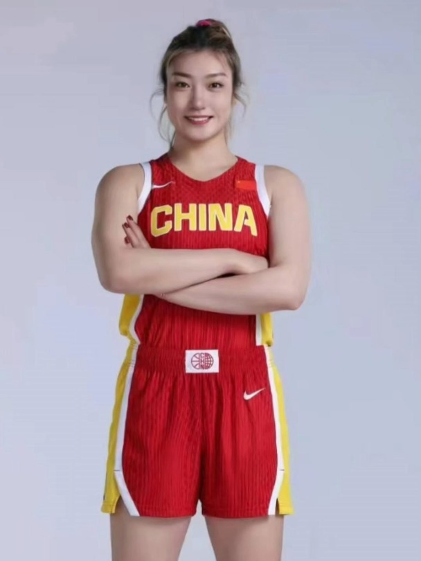 基本淡出中国女篮？“女詹姆斯”被放弃，发文致谢！的简单介绍