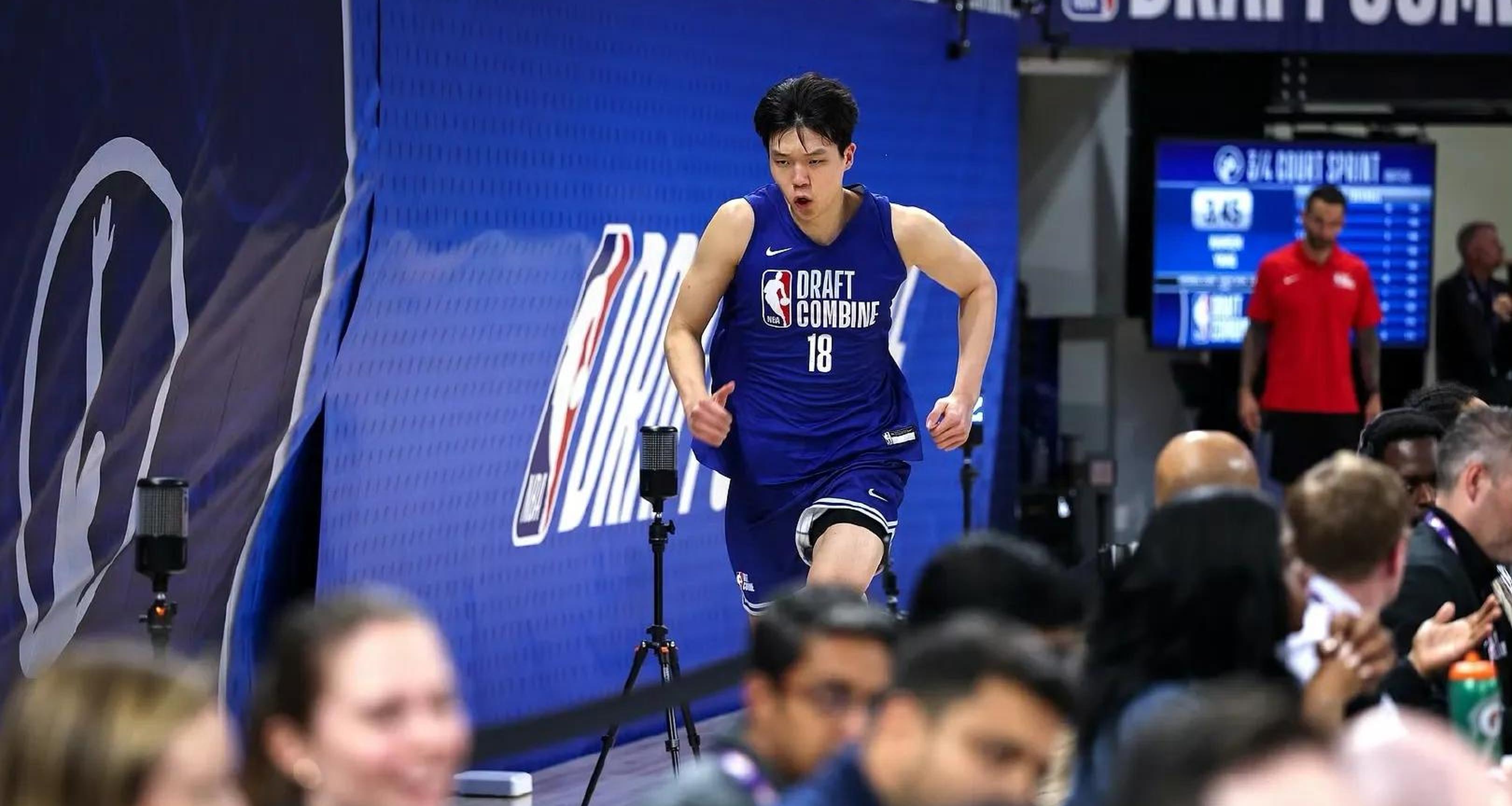 当年姚明都得打斯杯如今杨瀚森也一样
